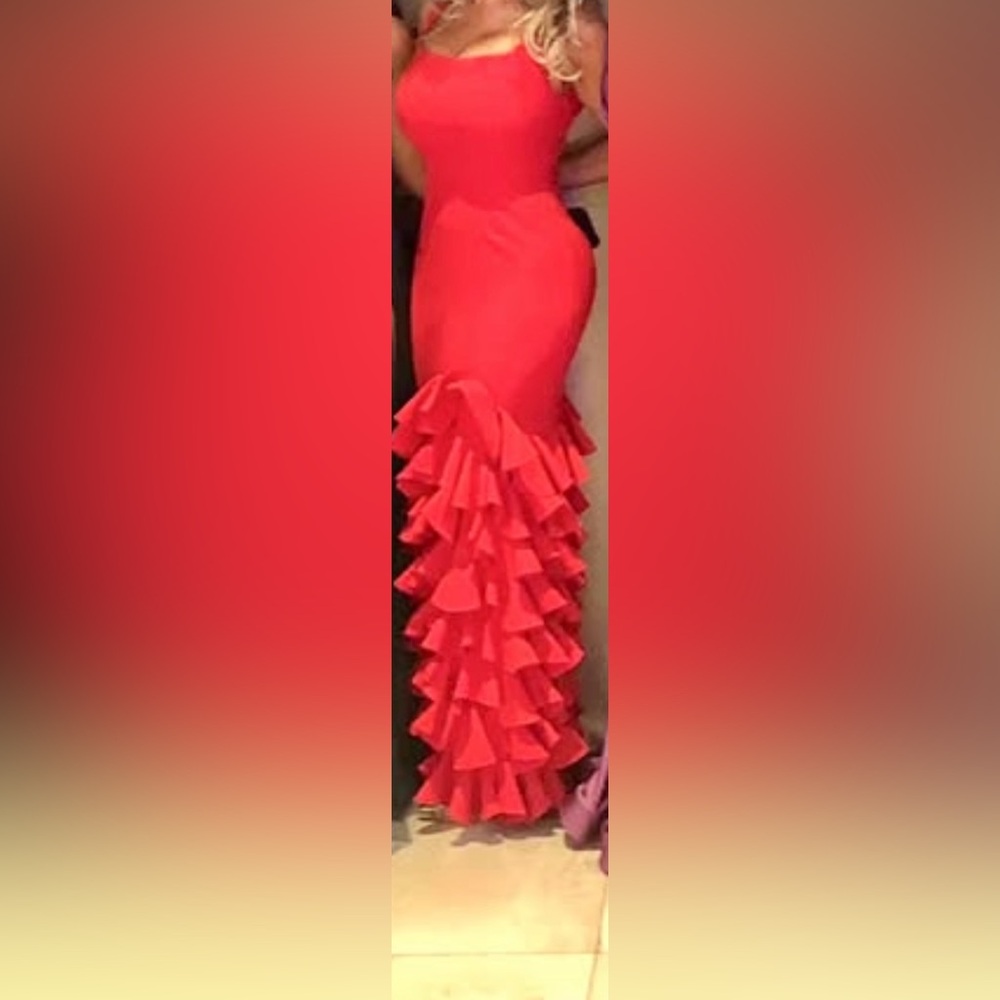 Elegant Red Maxi Dress